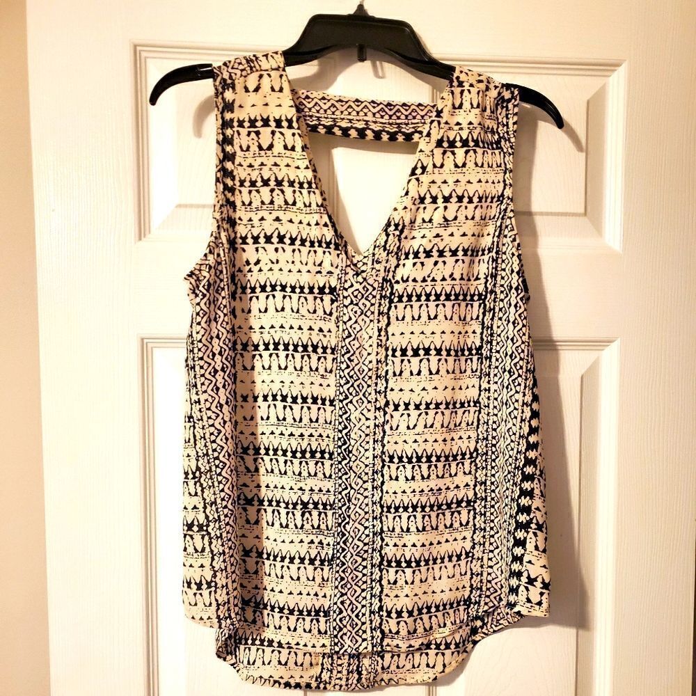 Cute New Top Size S Cream with Black Print NWT